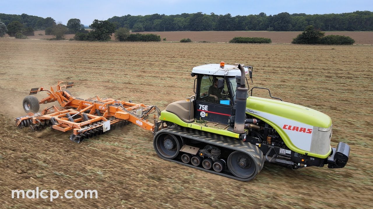 Claas Challenger 75E working a Simba SL500 stubble cultivator in Suffolk... 🙂