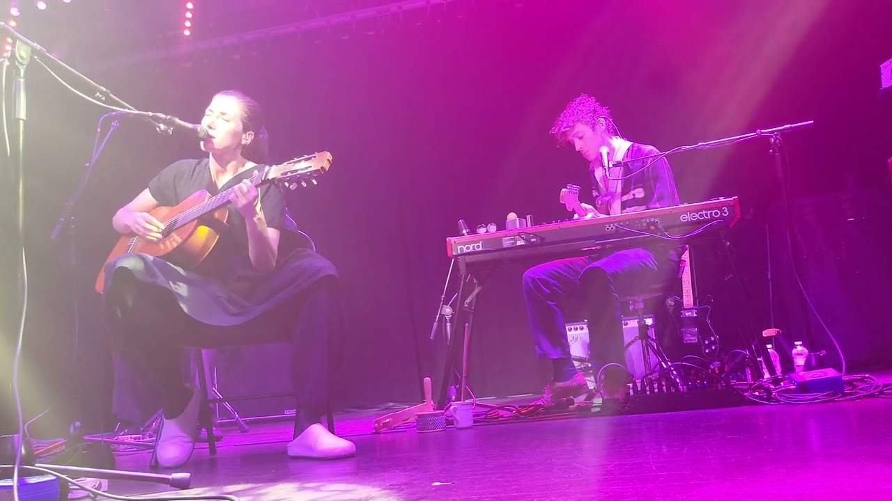 Aldous Harding - Warm Chris - Live @ Saturn, Birmingham, AL, USA 06.16.22