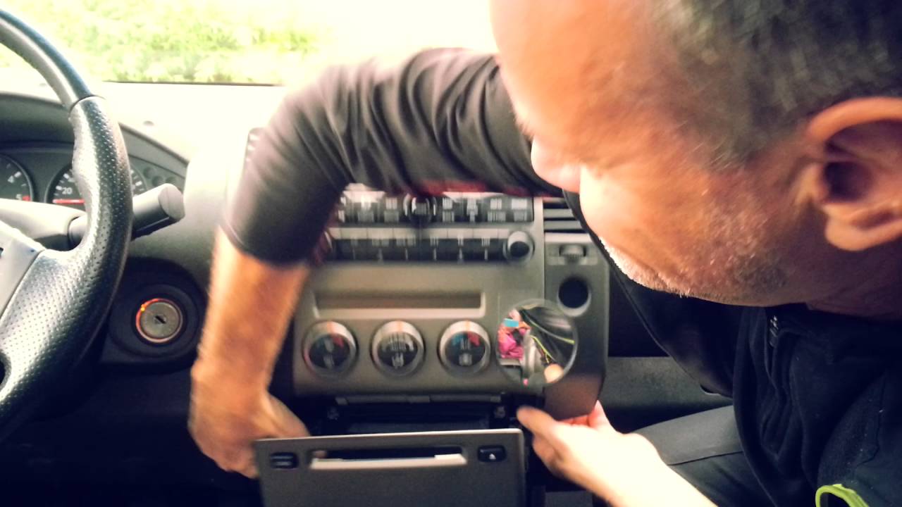 Nissan Navara D40 fascia and centre console removal