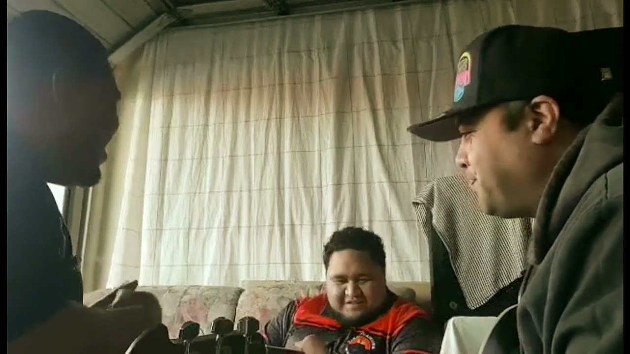 Henry Tupou - JamJam With The Boys (Live Acoustic)