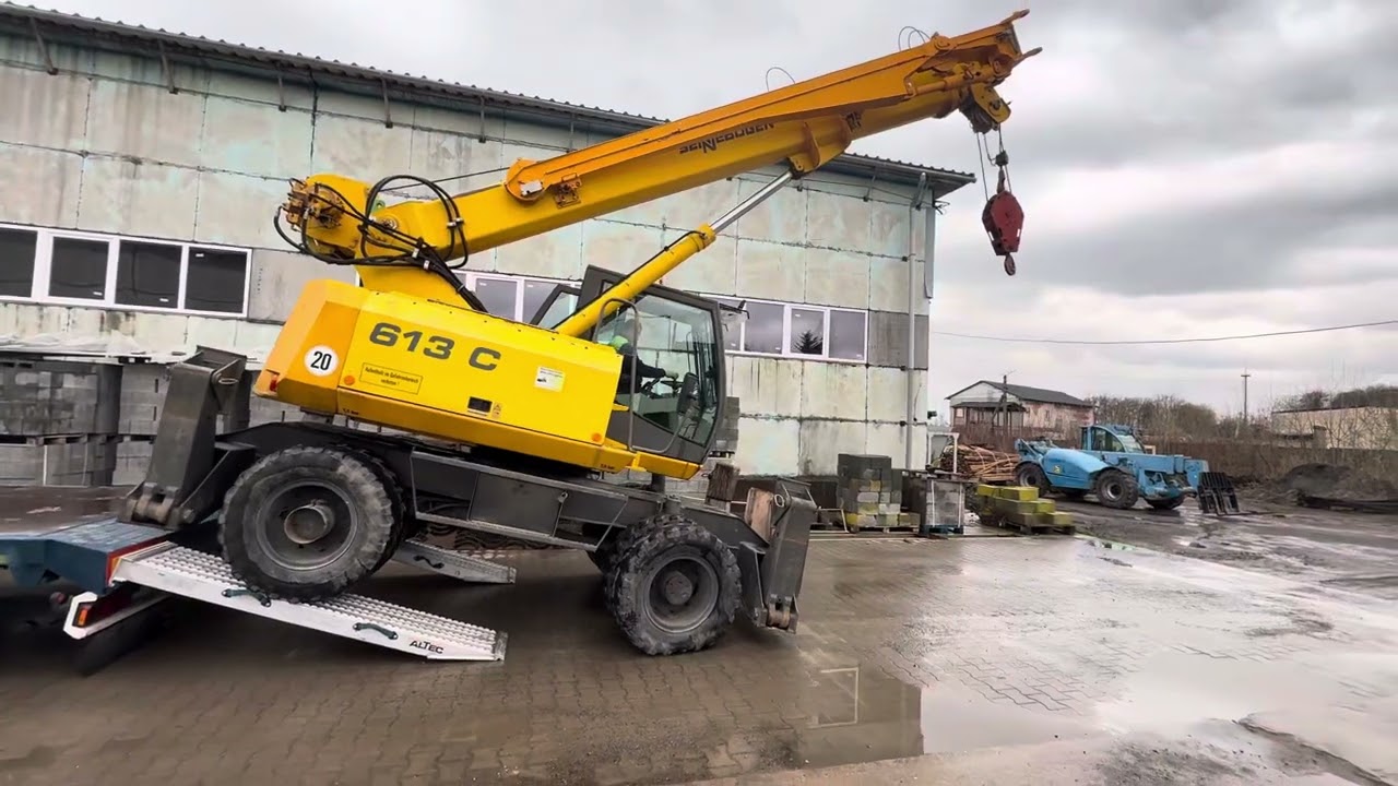 mobile crane loading Sennebogen 613 C(M)