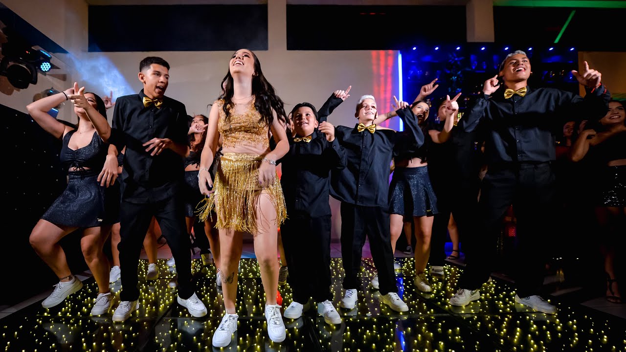 ABERTURA DE PISTA DE DANÇA - 15 ANOS DA BEATRIZ MORÓN