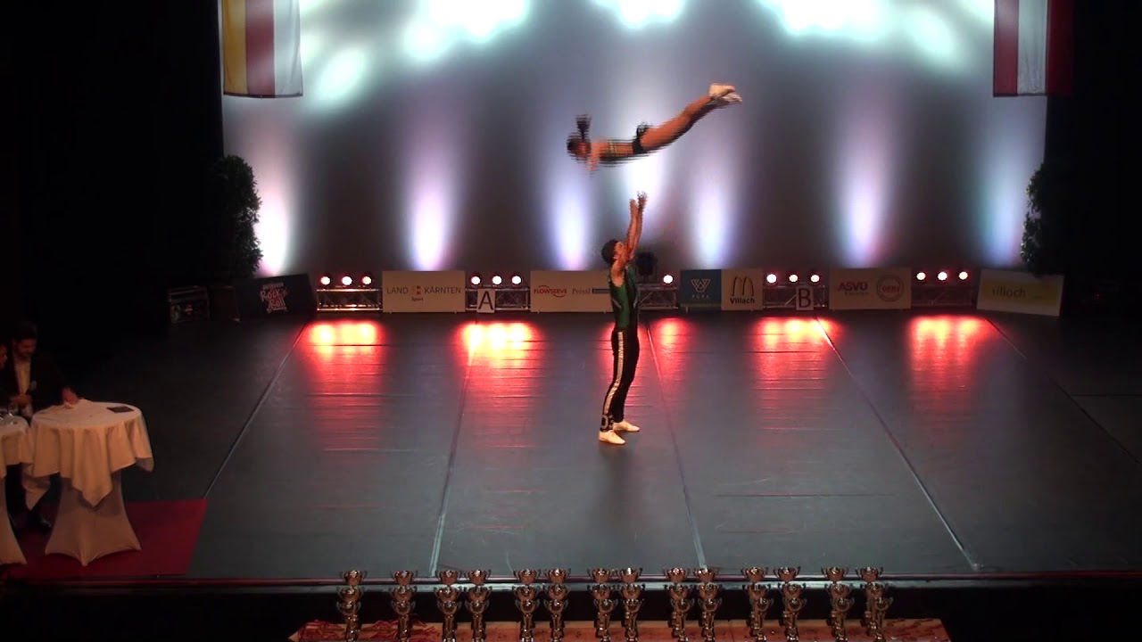 Main Class Free Style Akrobatik