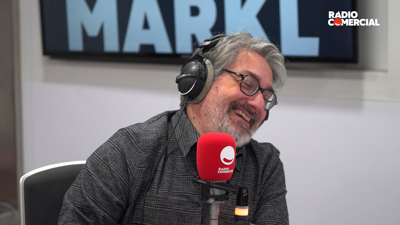Rádio Comercial | Parece que cheira a pombo, boneca! - O Homem Que Mordeu o Cão