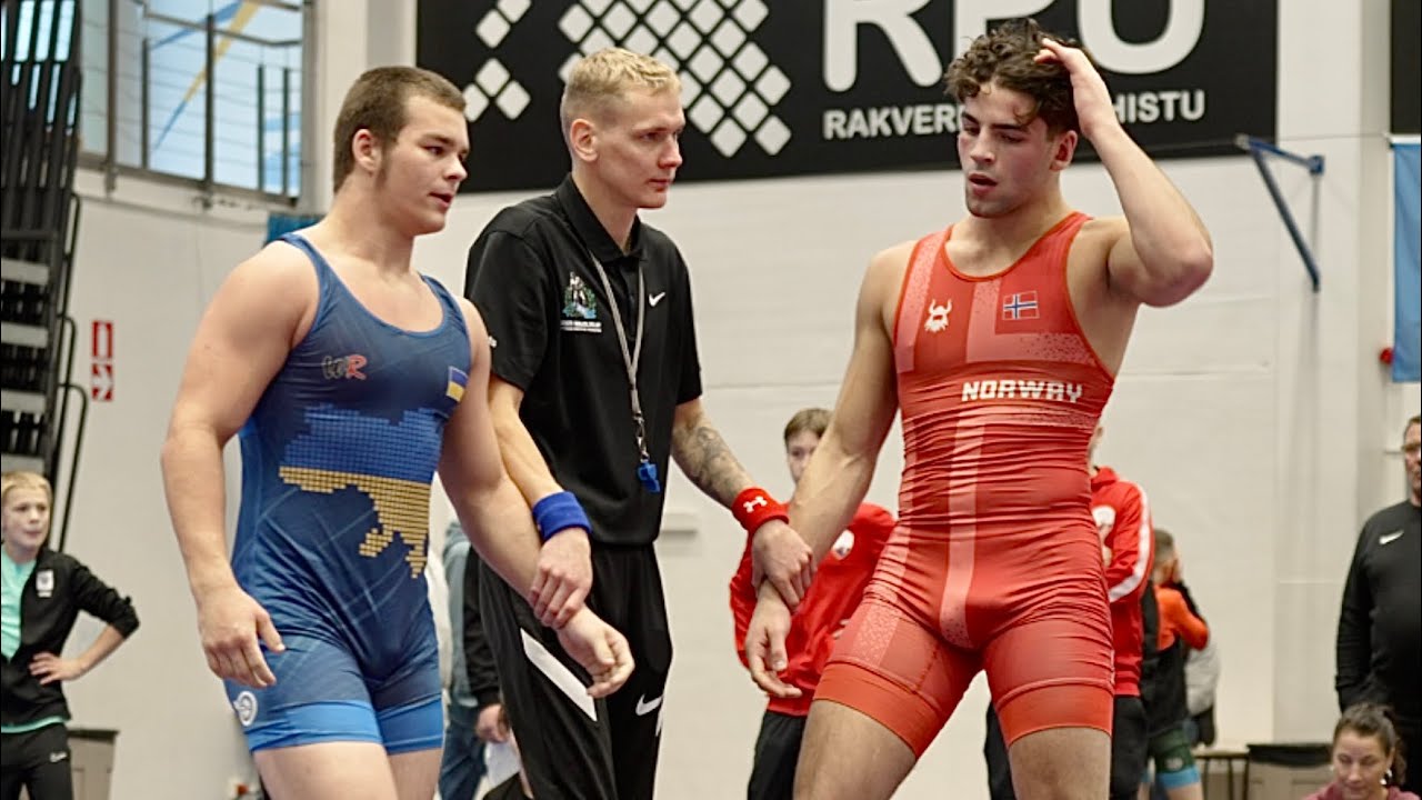 U17 Felix Lenes Fredriksen (NOR) vs Segyi Pogorilyi (UKR) 80kg. Greco-r boys wrestling. B-cam-man