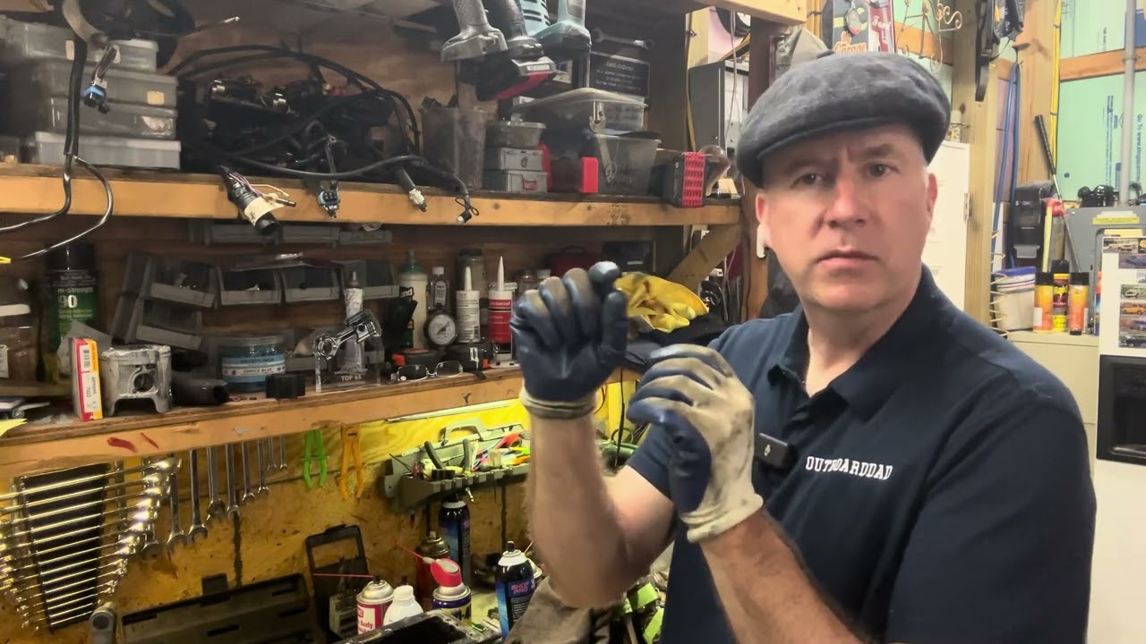 Mercury Outboard rebuild piston wall clearance (Part 8 or 9)