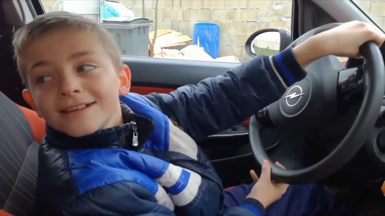il laisse conduire un enfant de 10 ans mais &ccedil;a tourne mal
