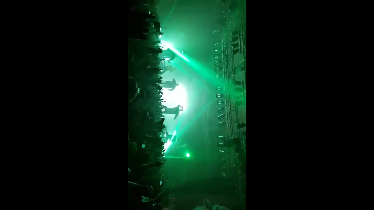 DAT ADAM - Never Growin'Up feat  Westghosts (live)