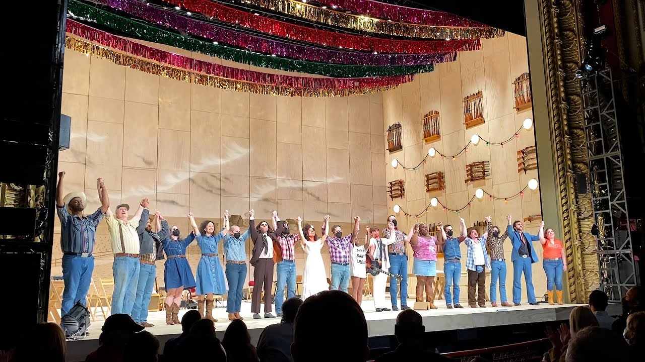 OKLAHOMA! Tour Starring Sasha Hutchings, Sis, Sean Grandillo & Christopher Bannow & Barbara Walsh