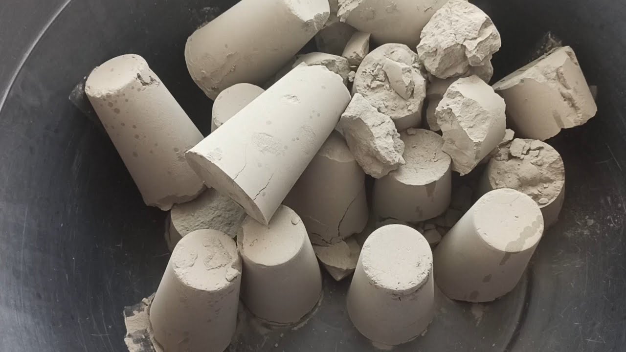 pure cement   crumbling dry #cementdirtlover #purecement #reddirt #sandcement#asmr#bts