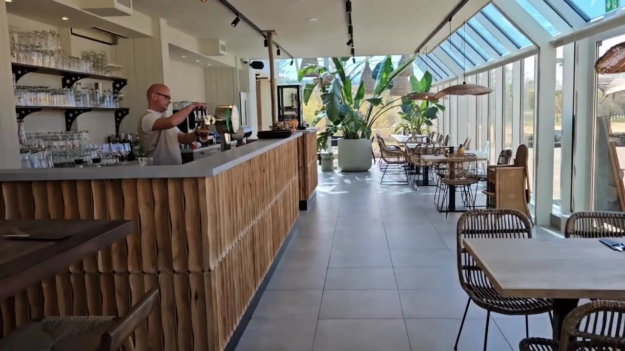 Entdecke das Restaurant Lakeside &ndash; Genuss mit Seeblick bei Wilsumer Berge!