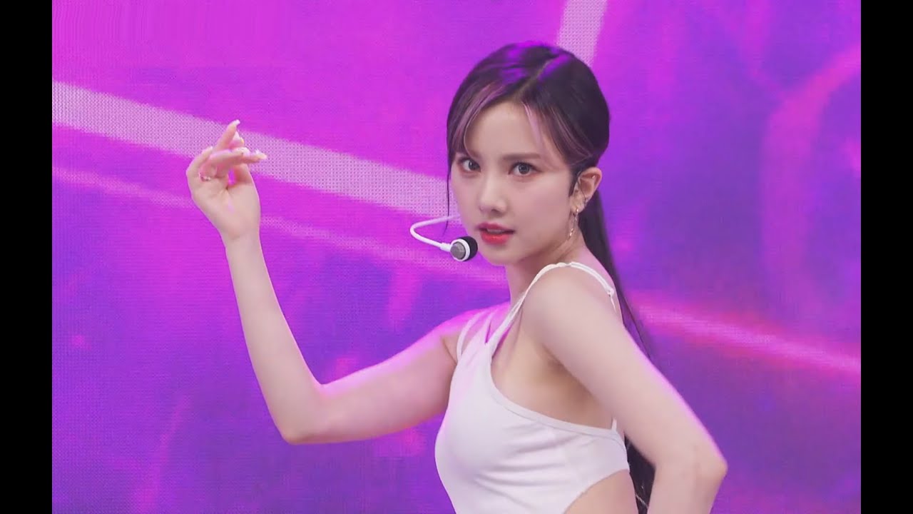 비비지 은하 직캠 'Love Love Love' (VIVIZ EUNHA FanCam)[The Show 220712]