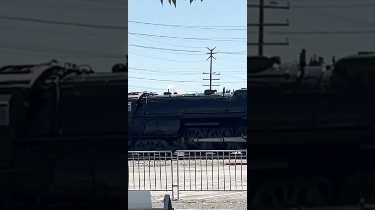 ATSF Santa Fe 3751 Steam Locomotive arriving to Fullerton Train Station/Museum.