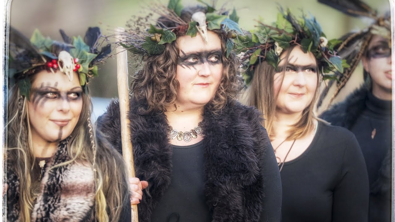 White Ladies by Hawthorn & Hare Morris  18.1.26