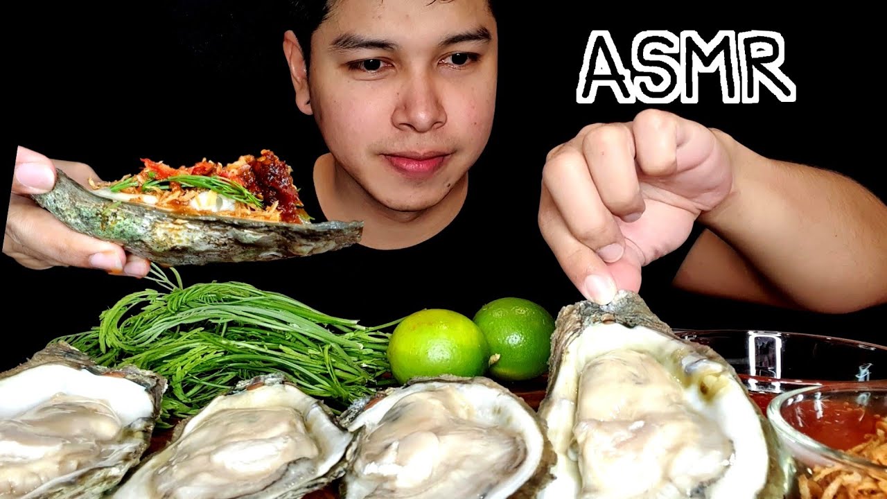 ASMR - FRESH RAW GIANT OYSTER กินหอยนางรม ตัวใหญ่ ( EATING SOUNDS )