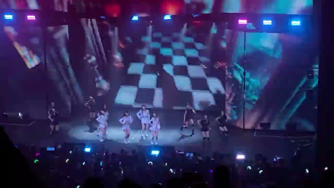 221108 ITZY - In the Morning - Checkmate Tour in Chicago