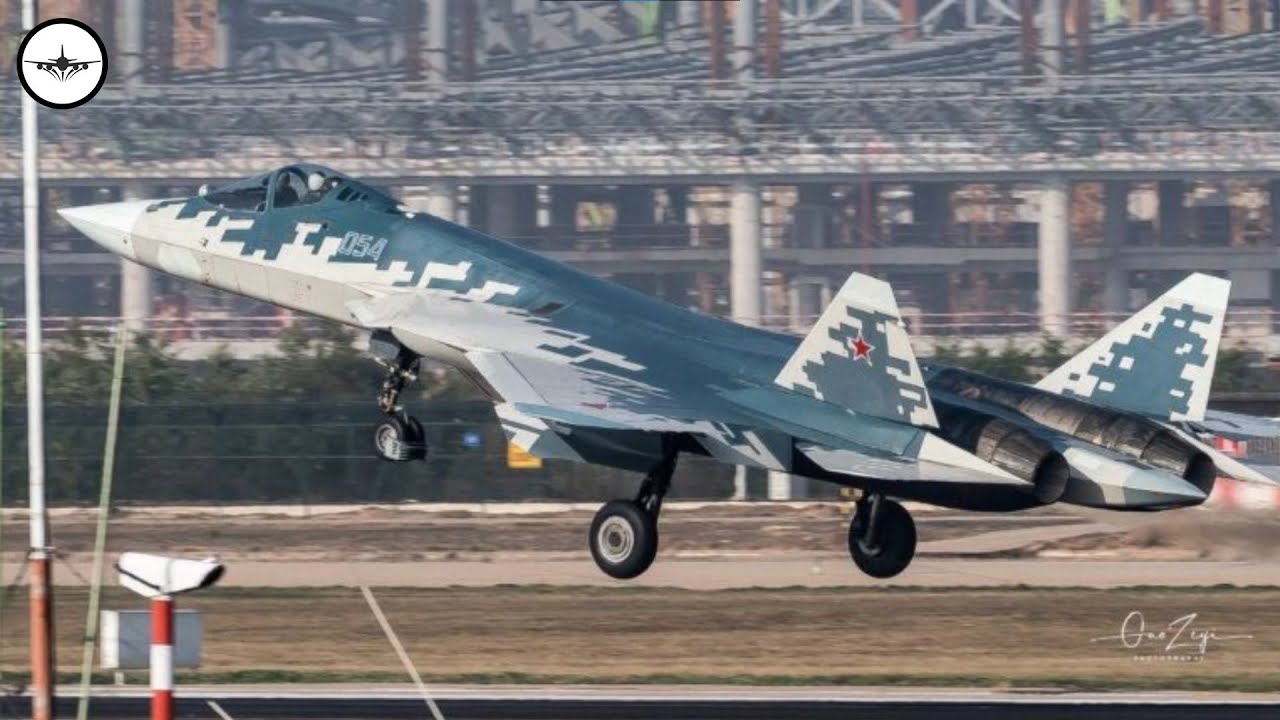 Watch the Su57's spectacular aerobatic flight demonstration at Airshow China 2024