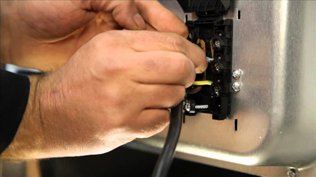 NECKOM Ugradnja elektricnog kabla na sporetu