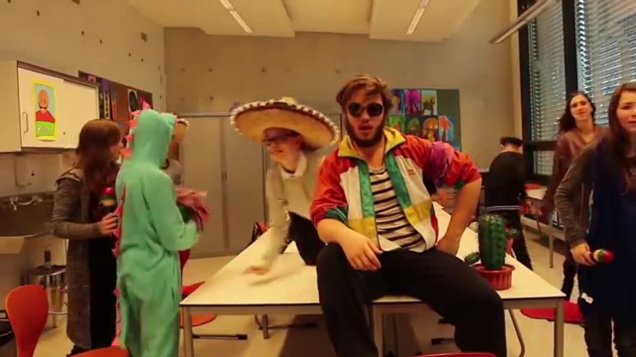 Het Rhedens De Tender - Lipdub groep 1A - Don't Worry