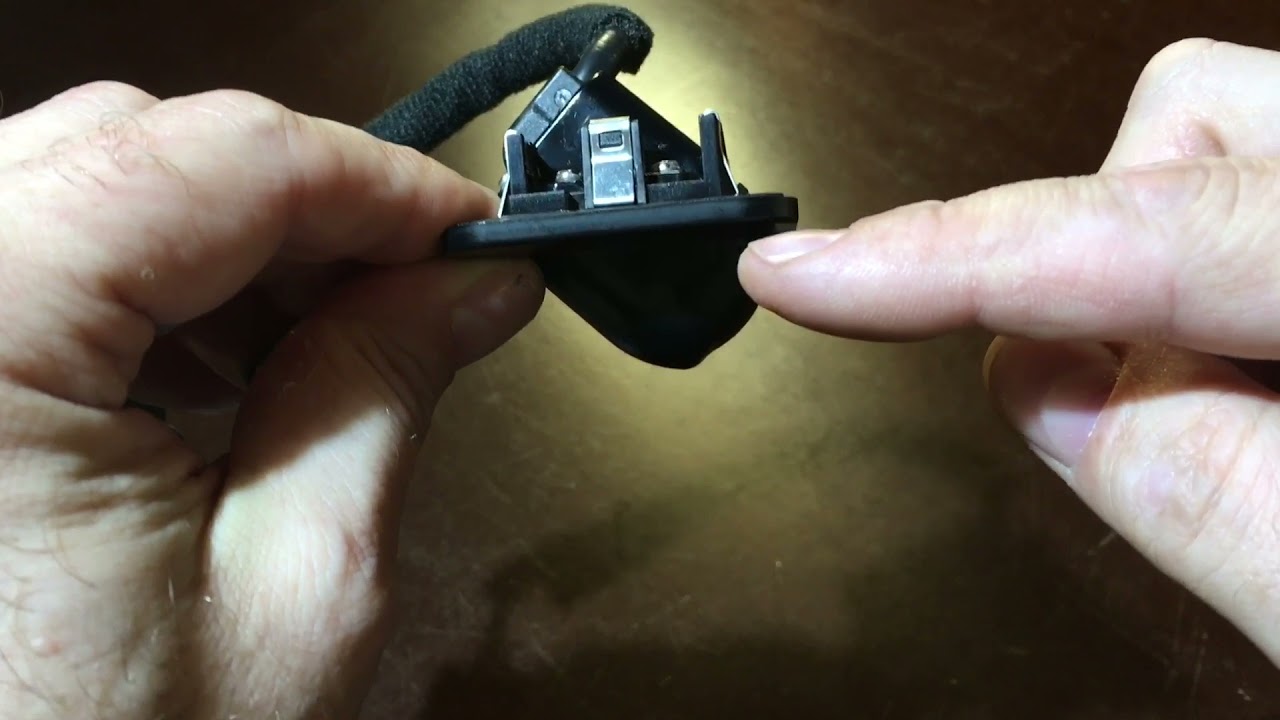 Установка омывателя задней камеры Киа Соренто MQ4