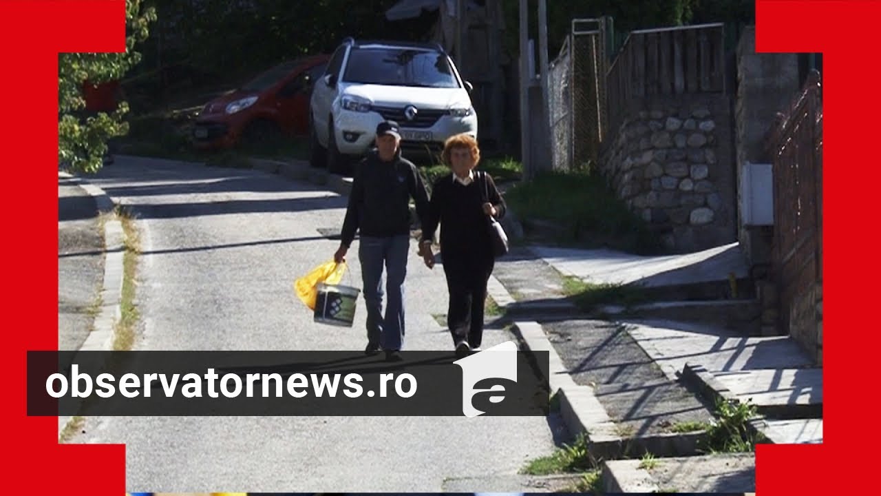 Trotuar pentru un singur pieton în Curtea de Argeș