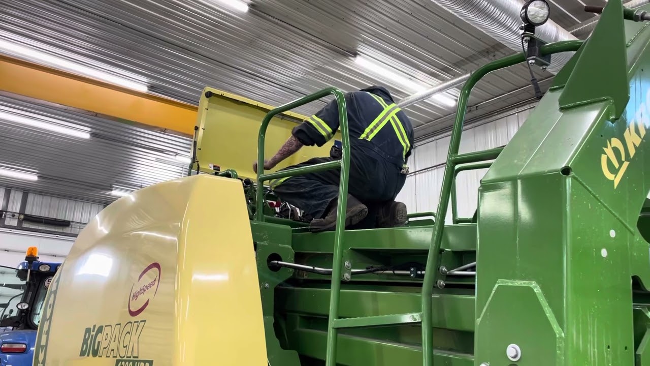 Krone Baler Testing the Knotters