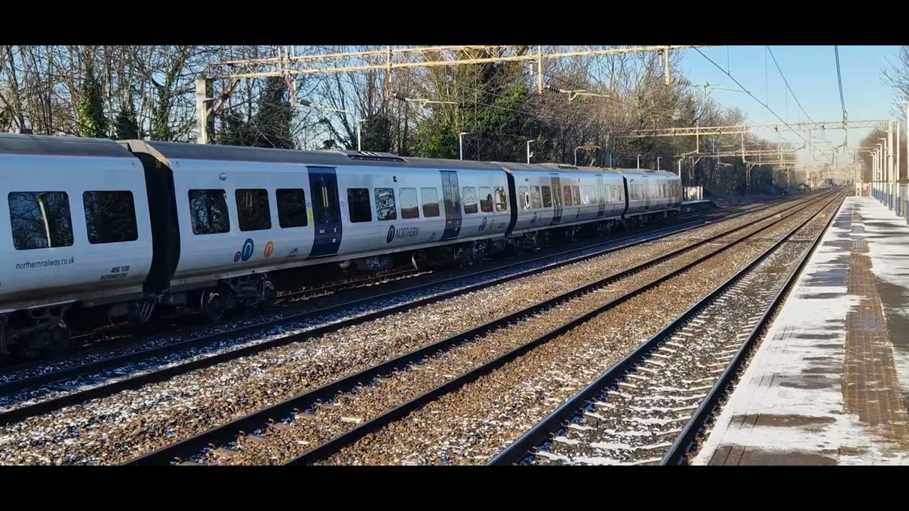 Northern Train 466108 arriving at Levenshulme heading to Manchester Piccadilly 