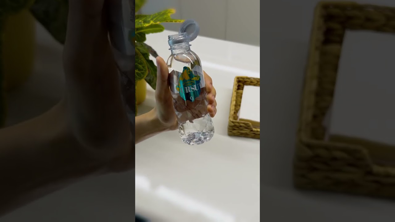 Who says you need champagne to toast? Raise your bottle of URSU9 and celebrate with your friends 💧🙌