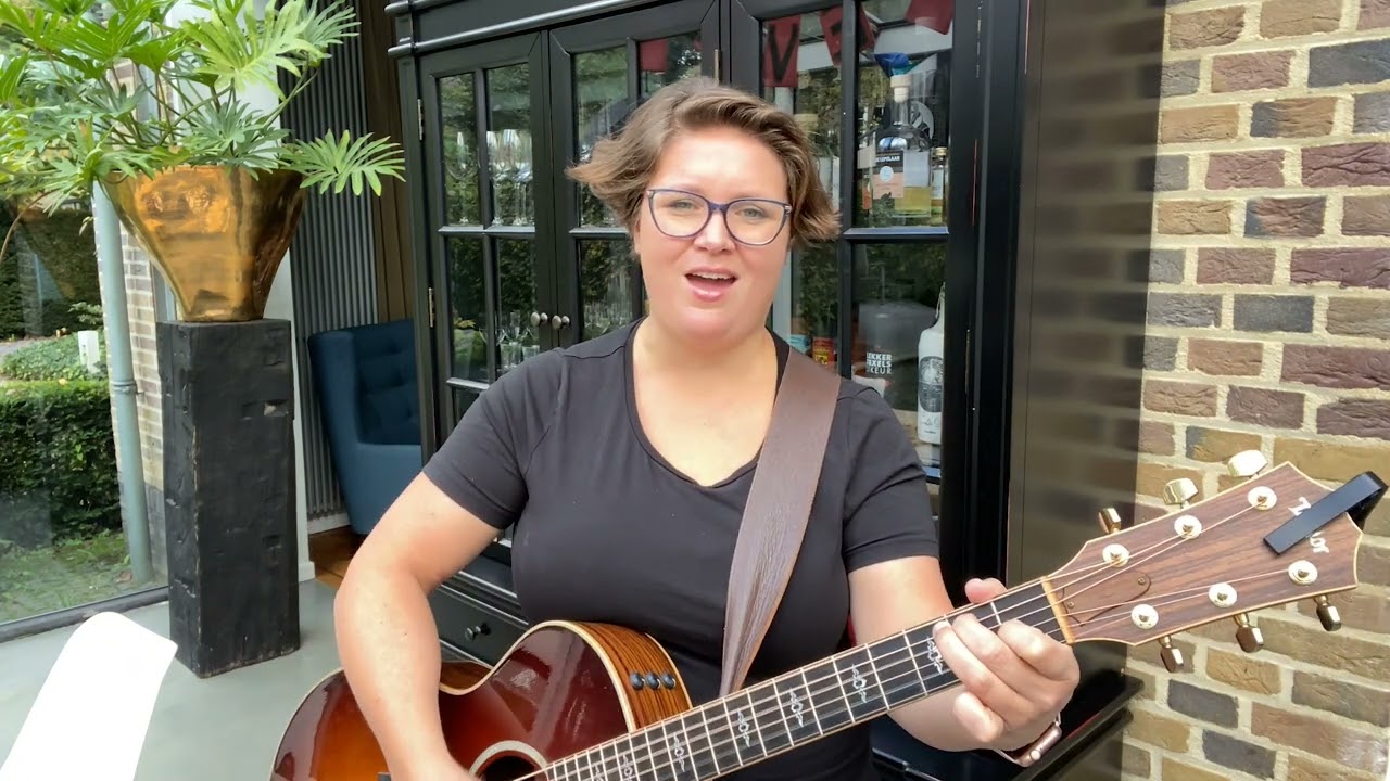 Ellen Houben - Avé Maria dialect COVER De Vrijbuiters