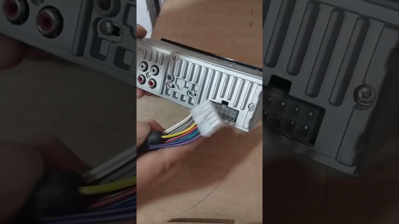 C&oacute;mo es el arn&eacute;s del radio BNY-CM01