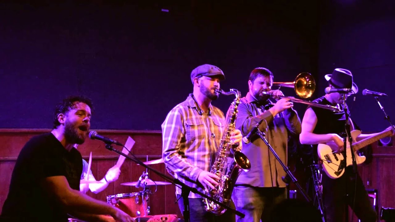 Mutts - If It's Hot, It'll Sell (Live at Schubas 2/27/2016 w/ the High Hat 2nd Line)