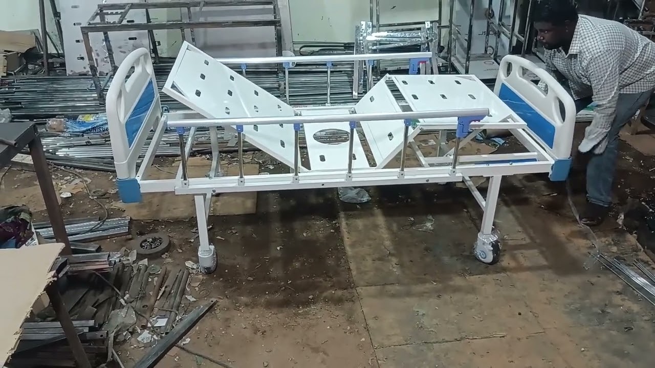 Hospital Fowler Bed With Commode | Available on IndiaMART