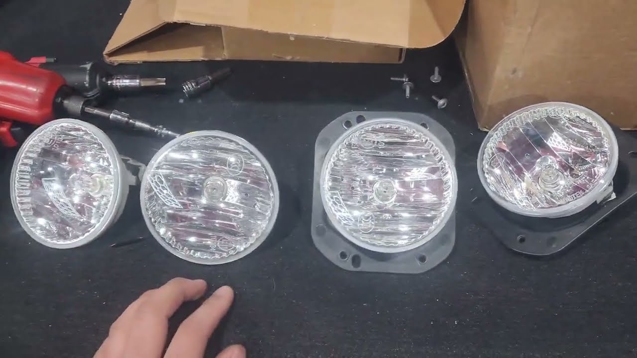 Removing & Installing Fog Lights on a 2023 Jeep Wrangler