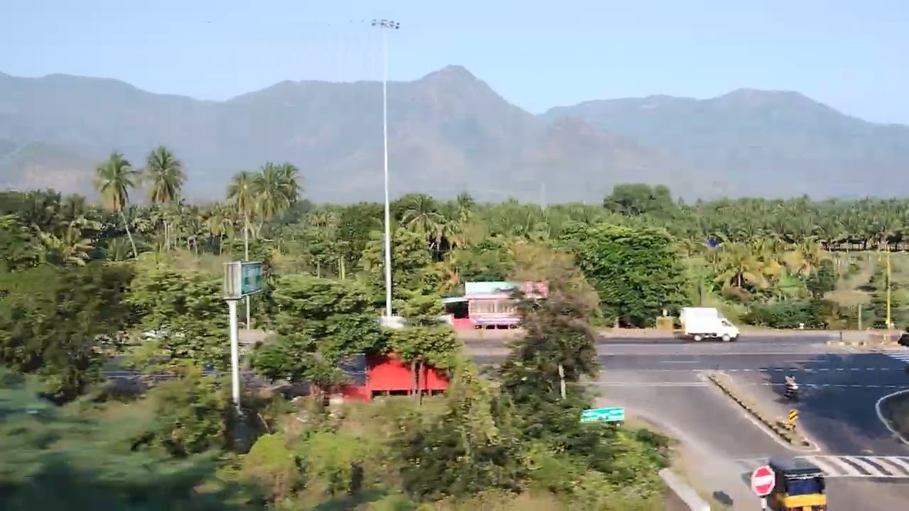 Trivandrum - Tambaram AMRIT BHARAT express passing through the scenic EASTERN Ghats after Madurai 💚🚂