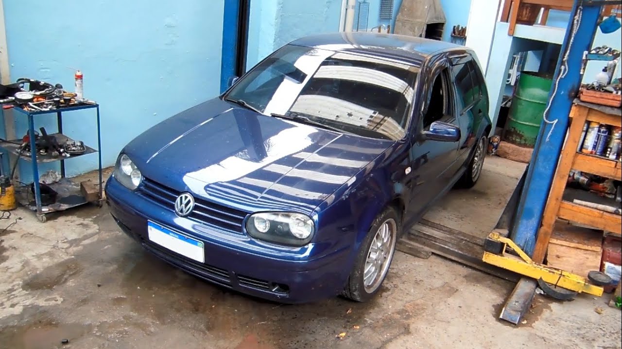 VW Golf 2.0 2000 - Alto consumo de óleo e velas sujando de óleo