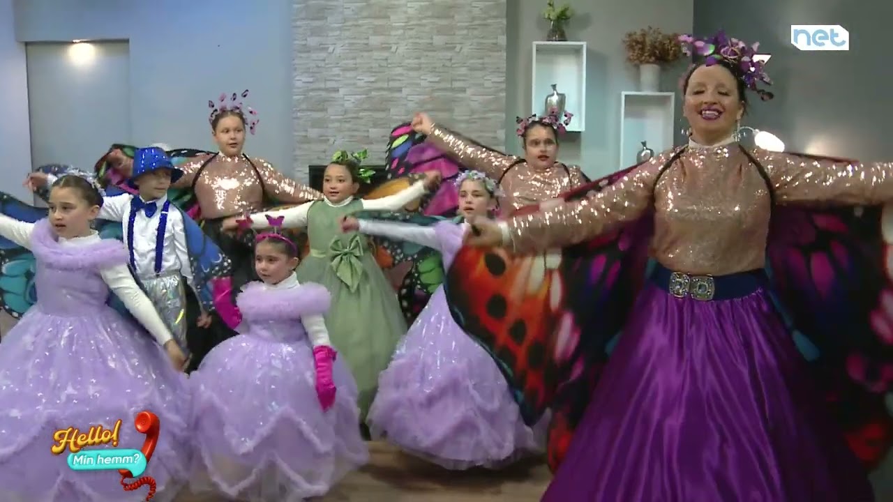 Romina Vella and Children's choir - L-Innu Tal-Karnival on Hello! Min Hemm