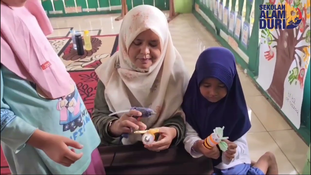 Sentra seni membuat lebah dari botol yakult#craf#bahanbekas#minimsampah#