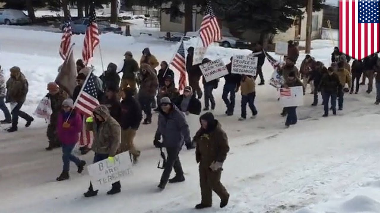Oregon armed standoff: Bundy brothers, militiamen ready to kill over land spat with Feds - TomoNews