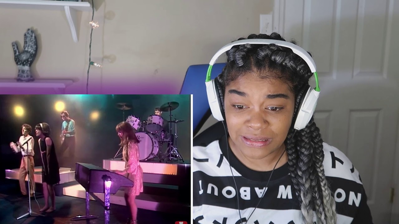 B 52's - Give Me Back My Man • TopPop REACTION