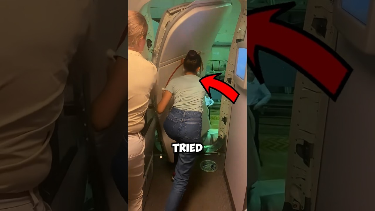 How Is This Flight Attendant So Strong? ✈️😱(@averrna)