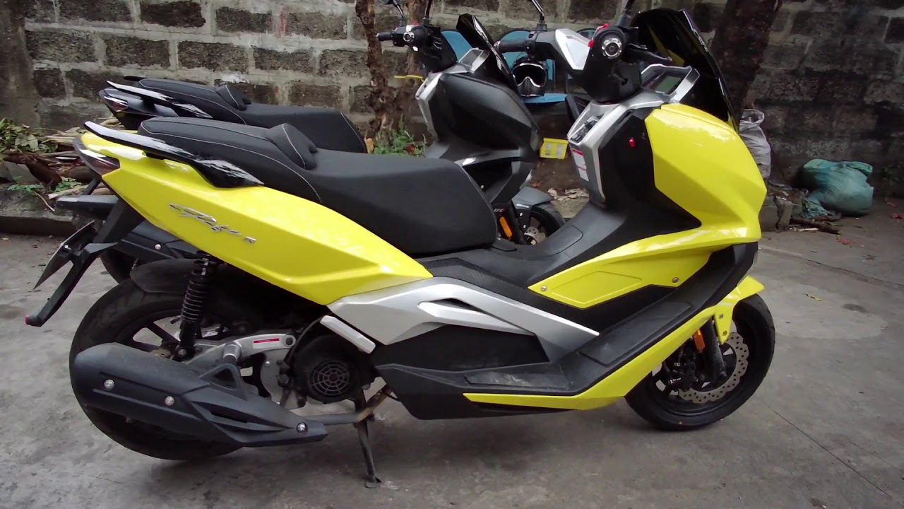Rusi Rfi 175 Matt Black and Gloss Yellow
