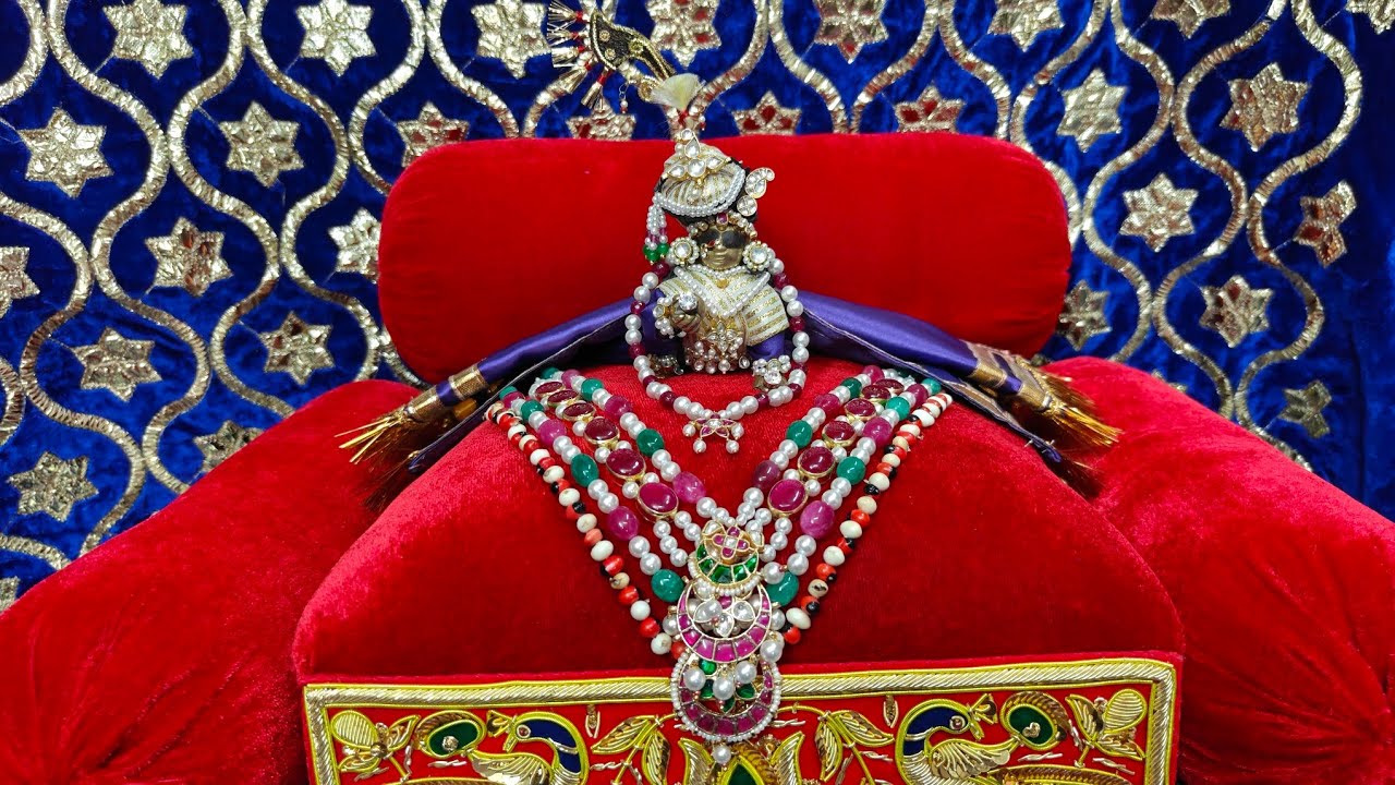 Lalan ke benjani sartin ke wagha soneri fatvi evam jadau ke shringar 