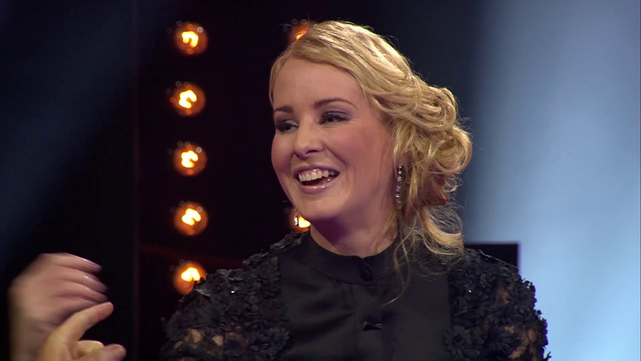 Noora Karma - Magician & Mentalist