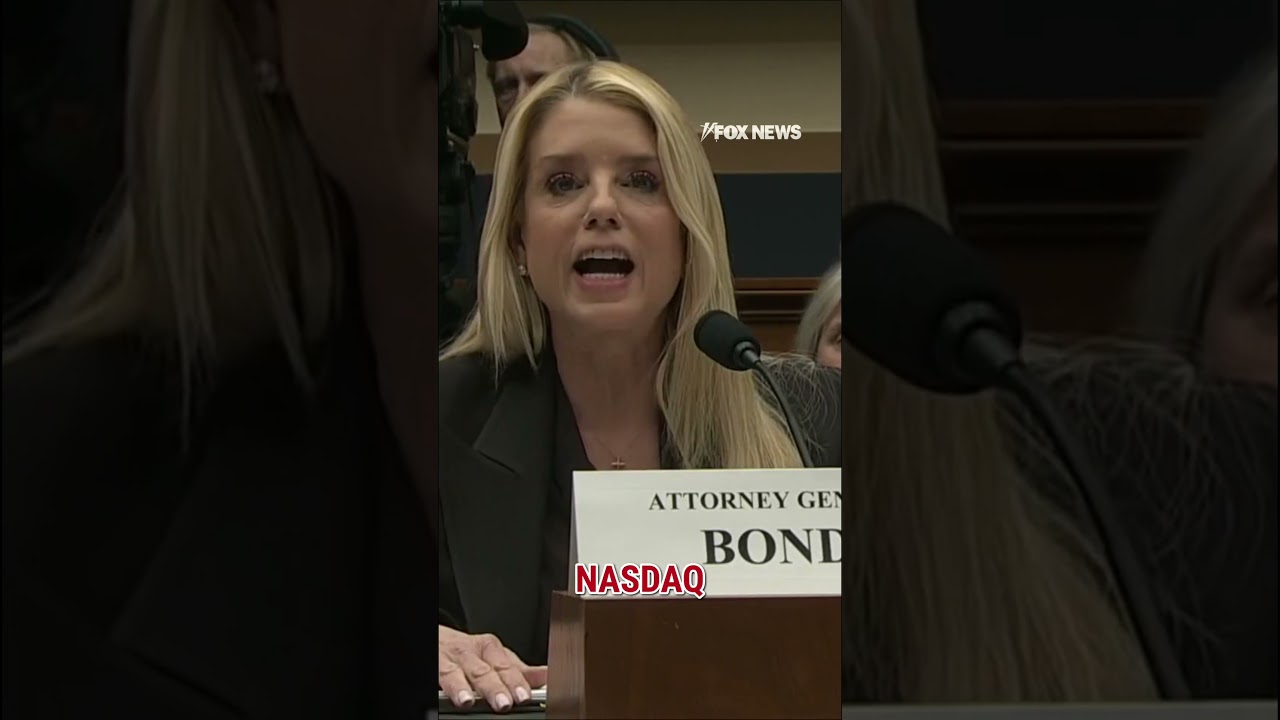 Bondi TORCHES Dems over stock trading: 'I don't know why YOU'RE LAUGHING' #shorts #pambondi