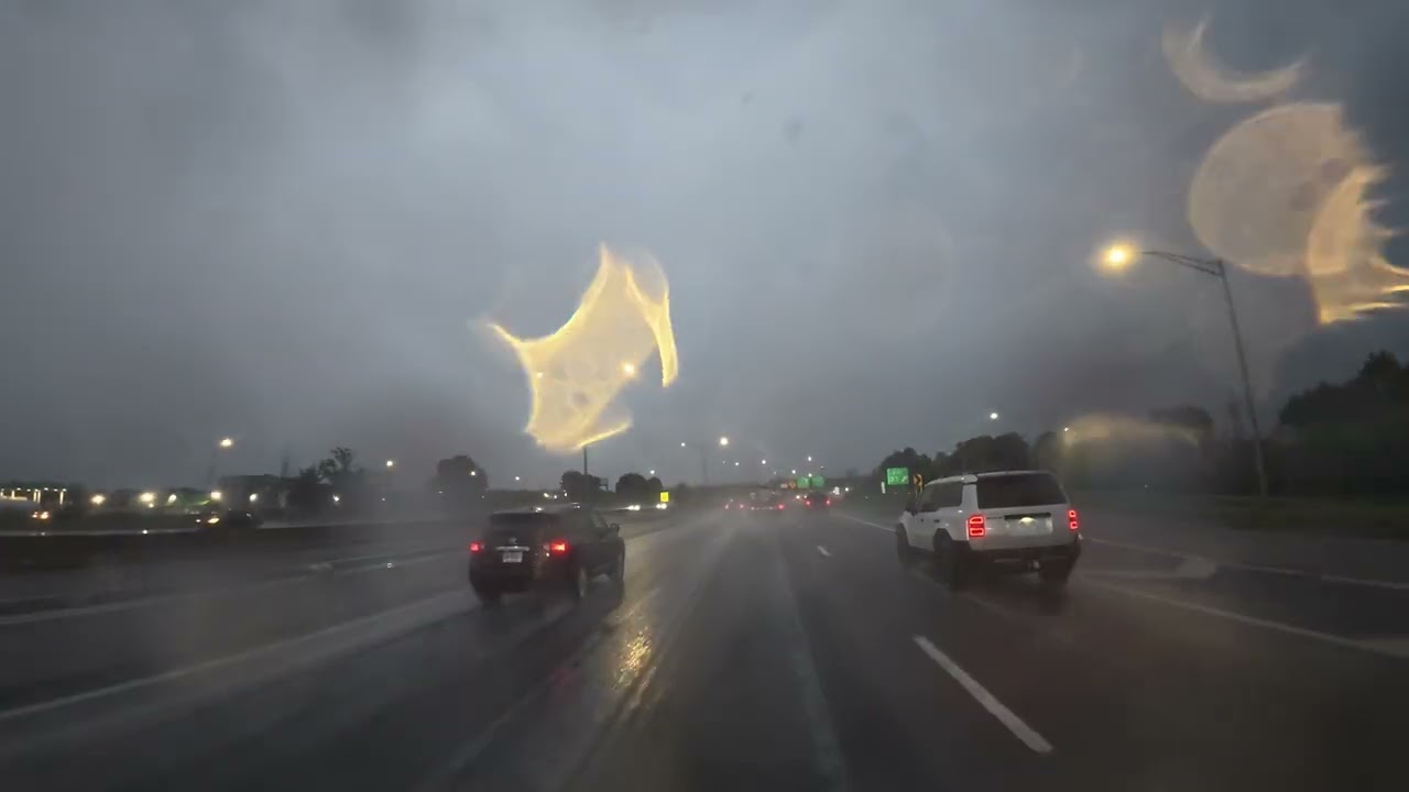 Driving in a thunderstorm in Connecticut at night I 91 South ( SUMMER )