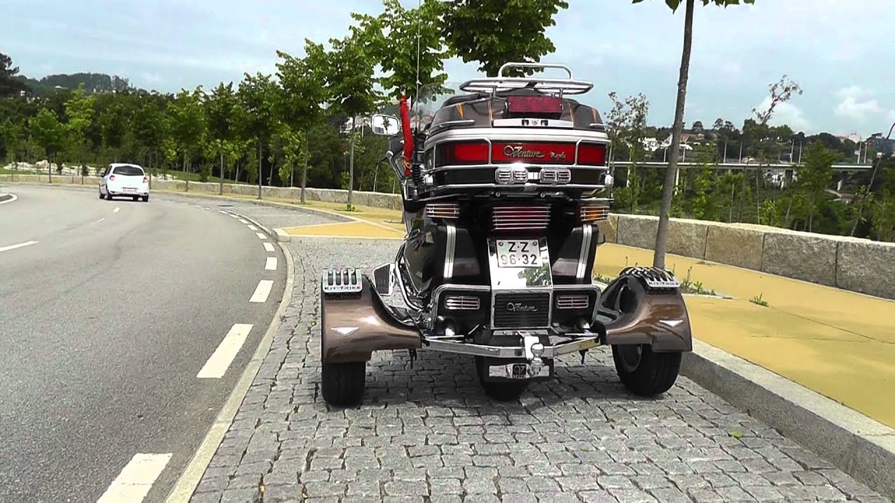 YAMAHA VENTURE KIT-TRIKE
