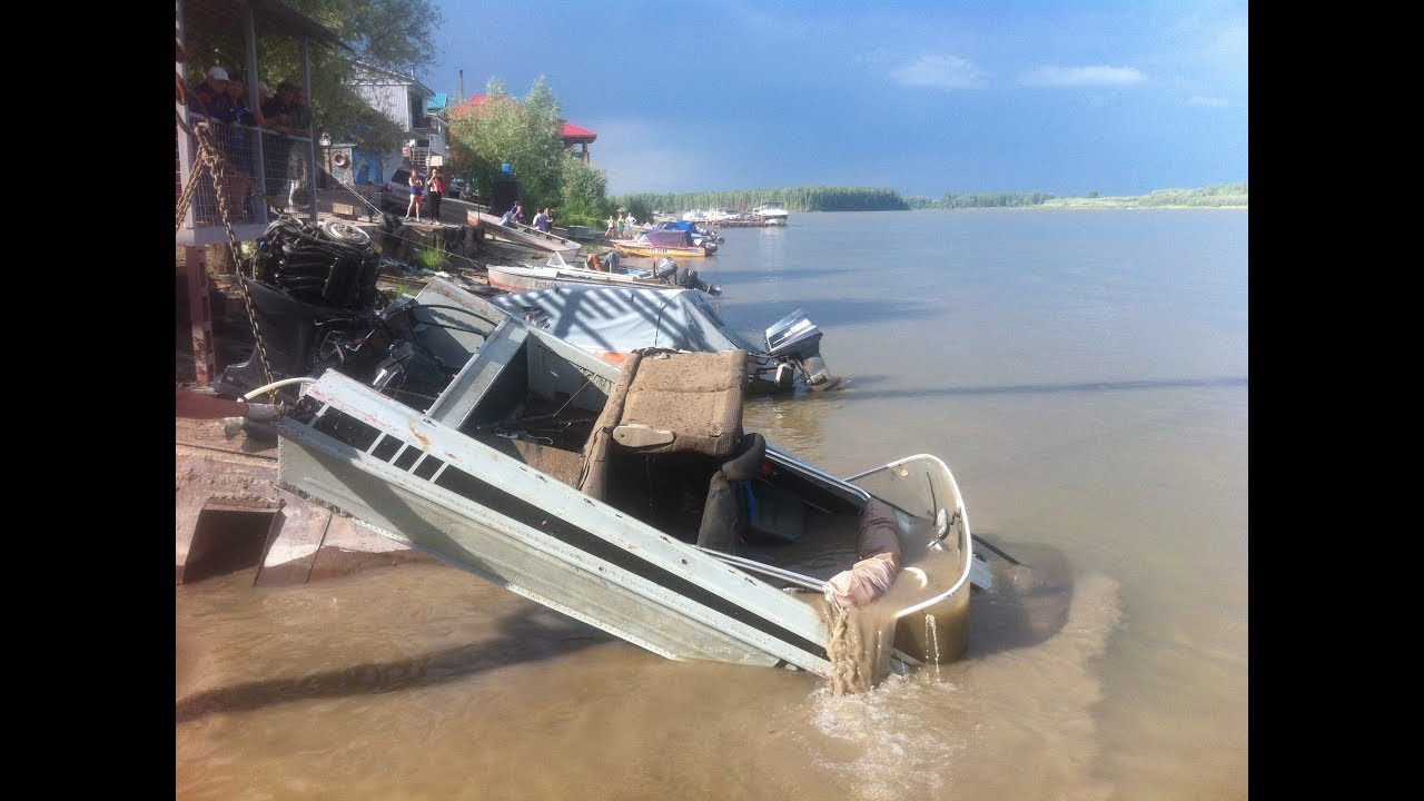 Подъем затонувшей лодки Казанка река Обь