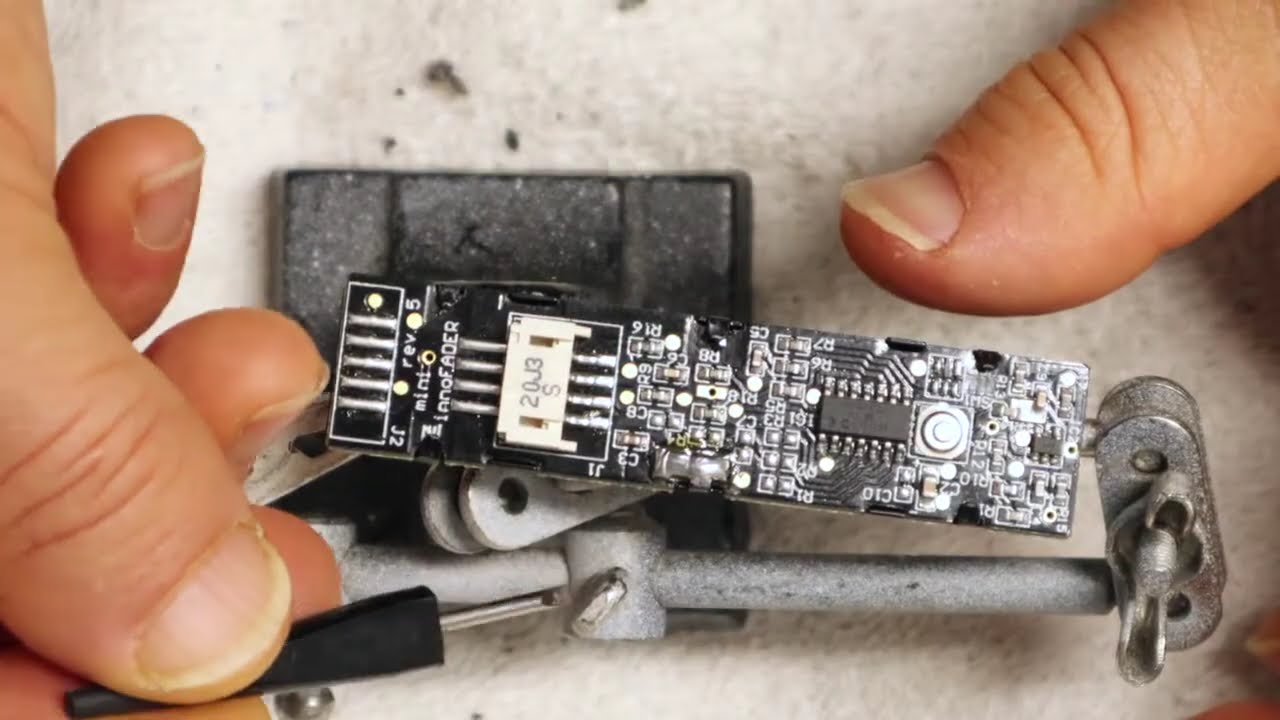 TRAKTOR Z2 MINNI INNO FADER  MODIFICATION..