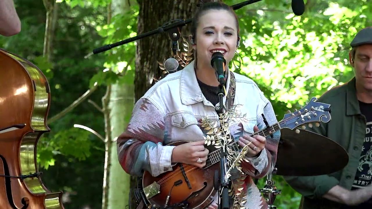 Sierra Hull 