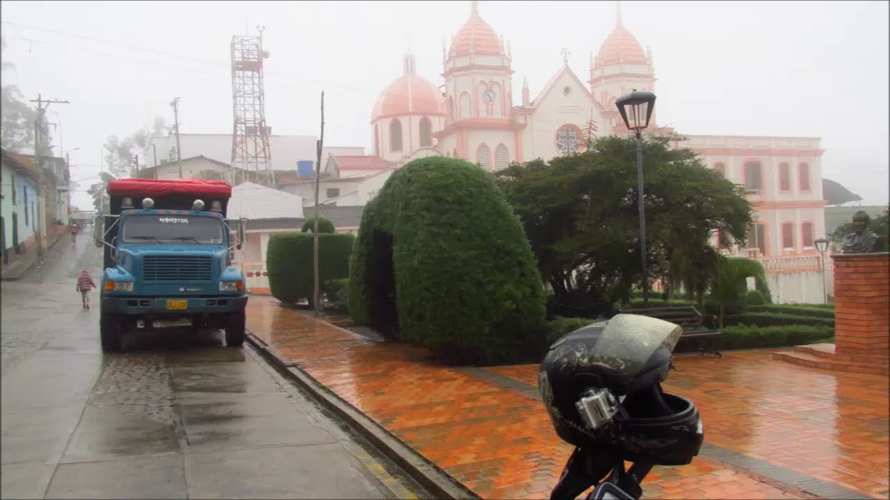 57 Llegando a Herrán, Norte de Santander. Tour en moto por Colombia.
